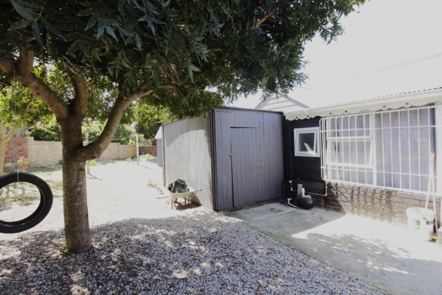 3 Bedroom Property for Sale in Wavecrest Eastern Cape